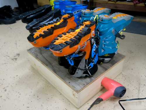 Diy boot drying outlet rack